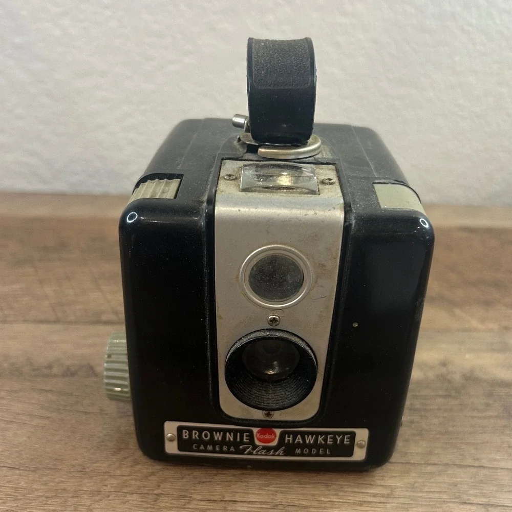 Vintage Kodak Brownie Hawkeye Flash Model Camera‎ Bakelite 620 Film Retro 1950s